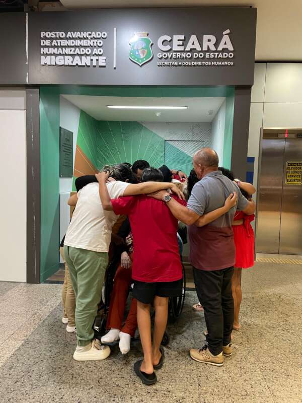 Cearenses expatriados das Filipinas conseguem voltar ao Brasil por meio da secretaria dos direitos humanos