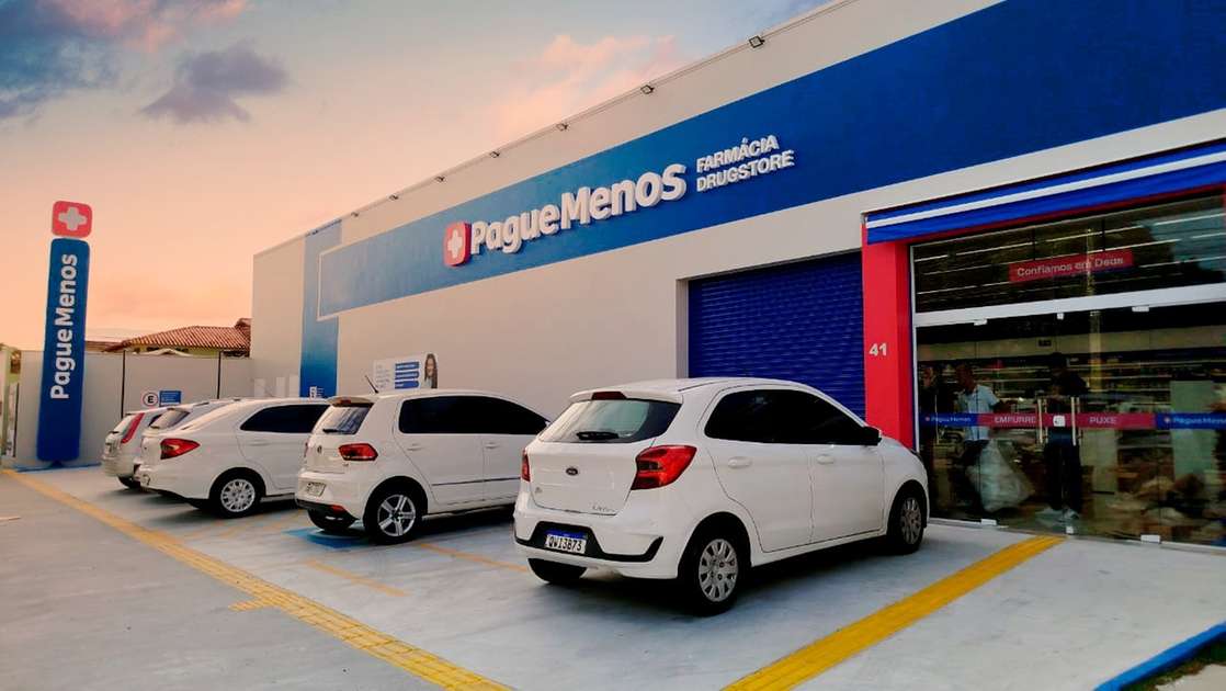 Farmácias Pague Menos têm nova identidade visual - Egídio Serpa