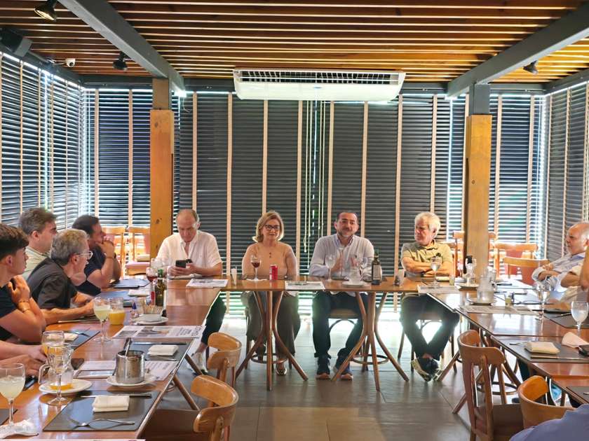 Telecom: Brisanet é a maior do Nordeste só com gente da roça - Egídio Serpa
