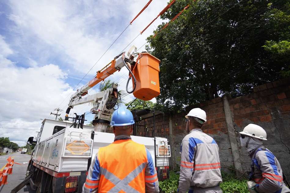 Enel abre inscrições para curso de formação de eletricistas com 240 vagas no Ceará; veja detalhes - Papo Carreira