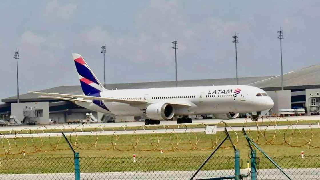 Fortaleza evita cancelamento de voo da Latam saindo da Europa - Igor Pires