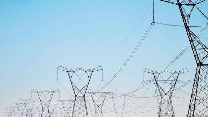 Brasil produz mais energia do que consome, mas Aneel sobe a conta – Egídio Serpa