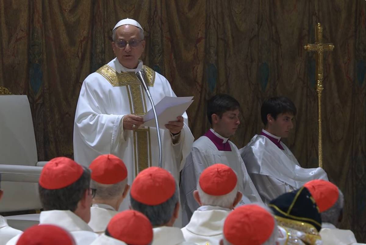 Papa Leão XIV celebra 1ª missa