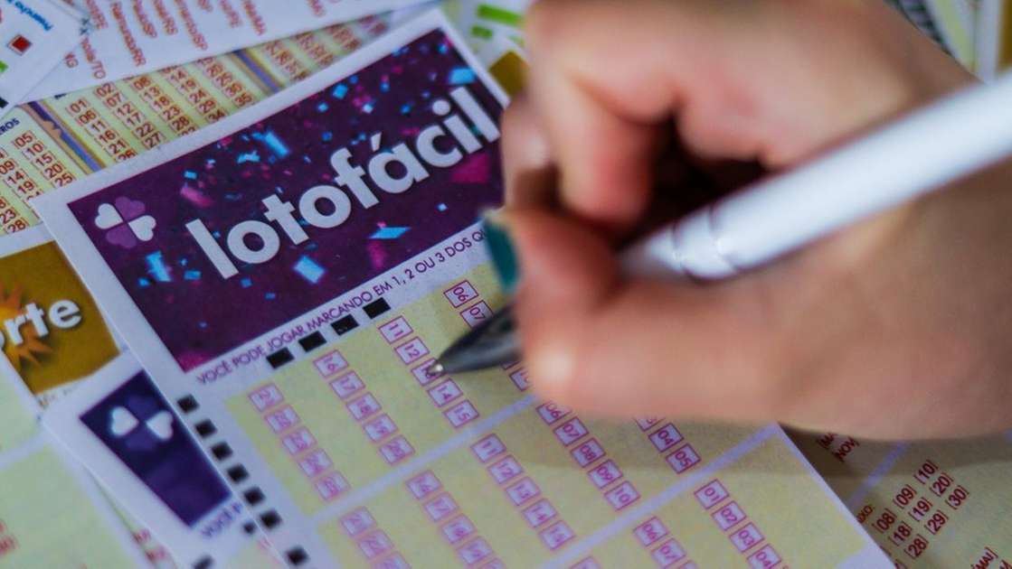 Lotofácil 3408: cinco apostas acertam as 15 dezenas e levam R$ 280 mil cada - Negócios