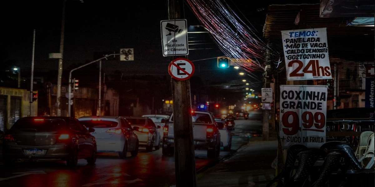 Polo gastronômico da avenida Augusto dos Anjos ganha vida na madrugada – Negócios
