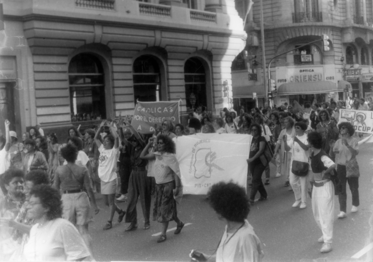 Pinacoteca do Ceará oferece Conversa de Ateliê sobre memória LGBTI+ de Fortaleza, visita mediada em Libras e oficinas