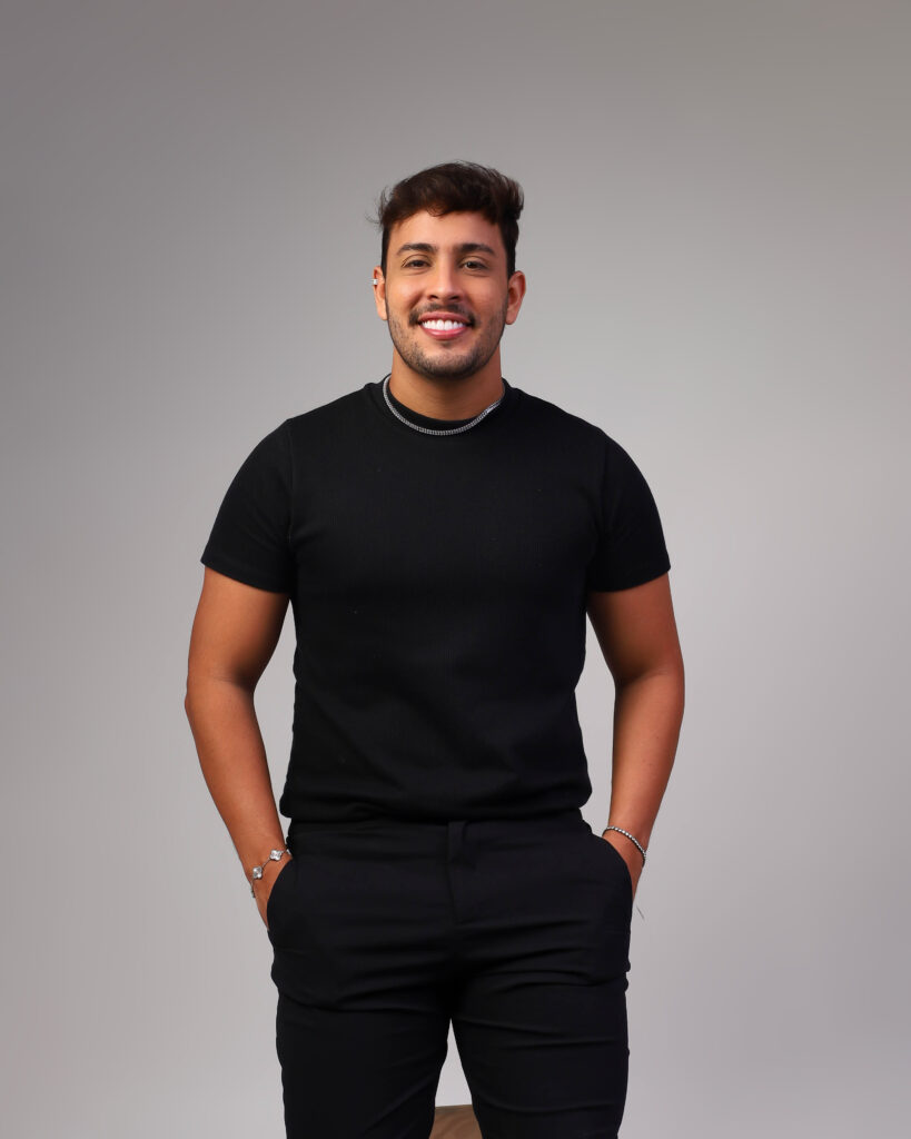 Litto Lins lança “Só Metade” em parceria com Natanzinho Lima