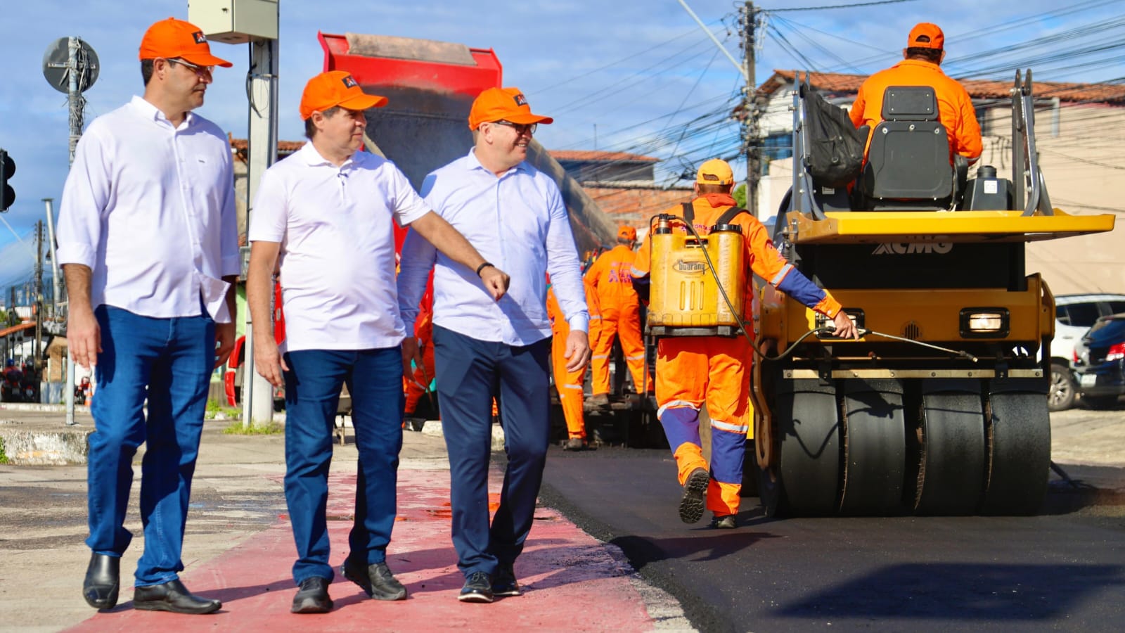 Evandro Leitão lança programa de recuperação de vias ‘O Trabalho Tá na Pista’