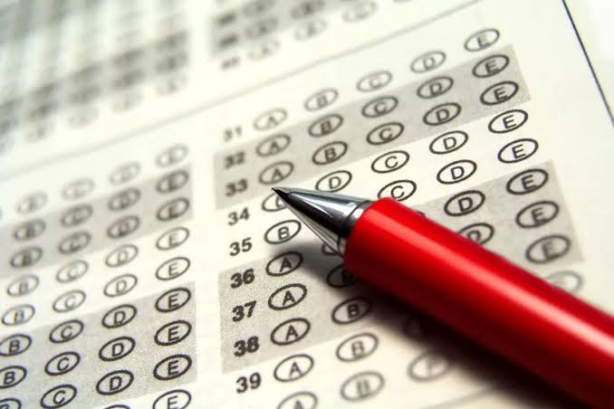 Concursos nacionais e estaduais ofertam salários de até R$ 14 mil