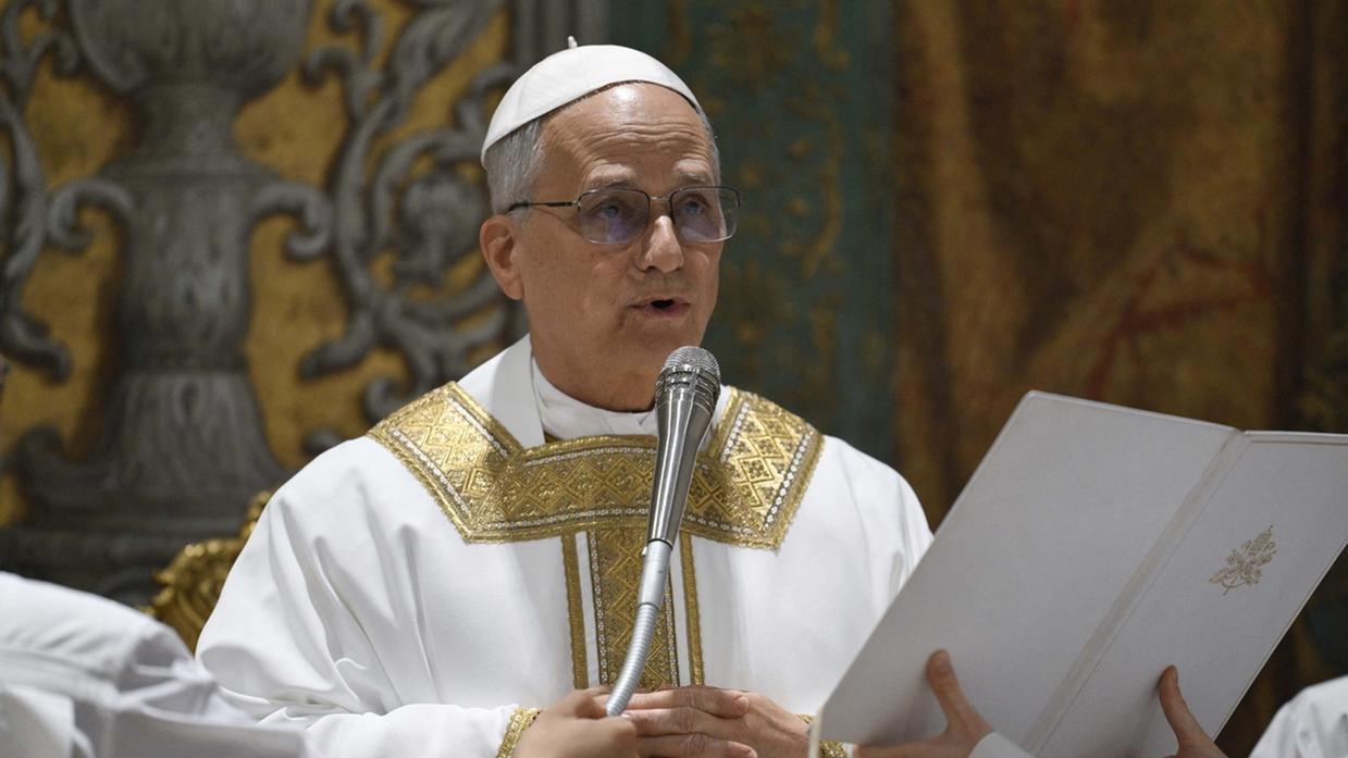 Papa Leão XIV pede paz ao receber fiéis ucranianos no Vaticano