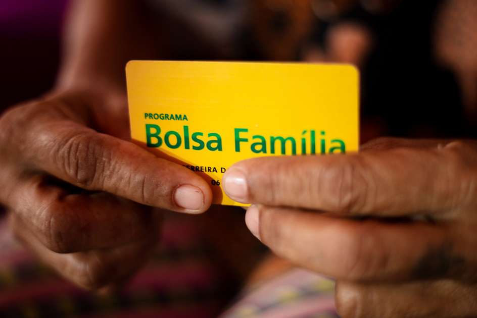 Ceará tem 181 mil trabalhadores que recebem Bolsa Família; veja por que transição é importante - Negócios