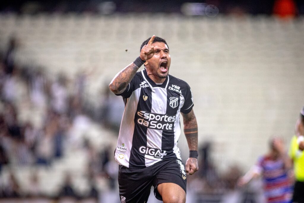 Ceará vence Clássico-Rei na Arena Castelão