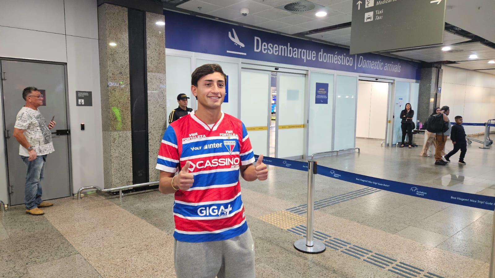 Fortaleza anuncia a contratação do atacante José Herrera até 2030