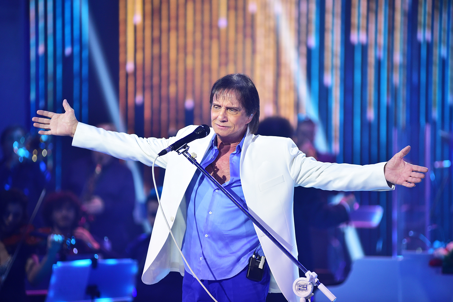 Roberto Carlos se apresenta hoje no Iguatemi Hall