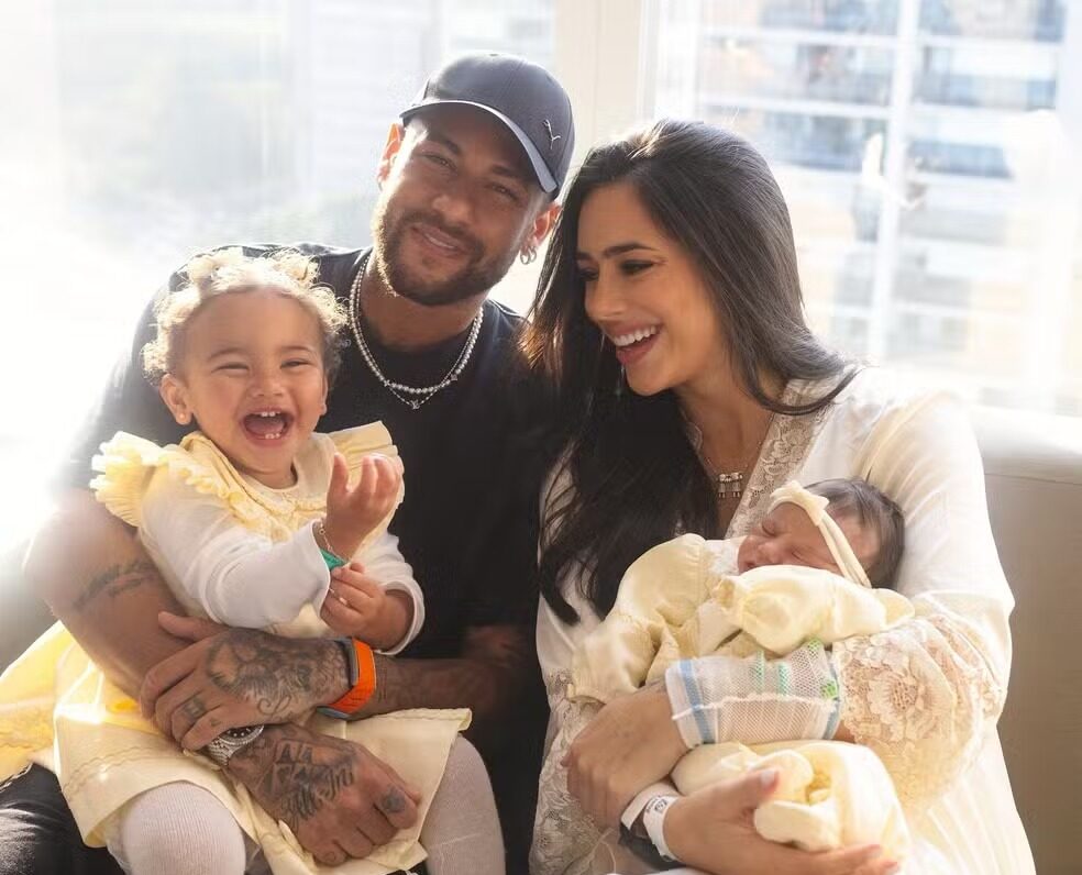 Nasce Mel, segunda filha de Neymar com Bruna Biancardi