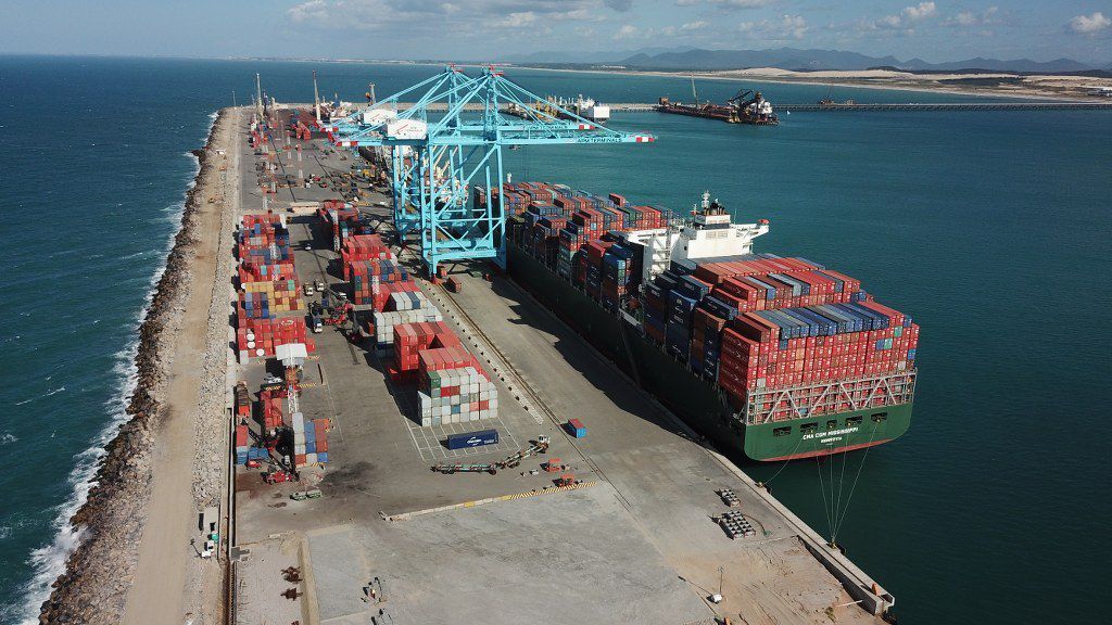 Porto do Pecém tem alta de 38% na movimentação de cargas