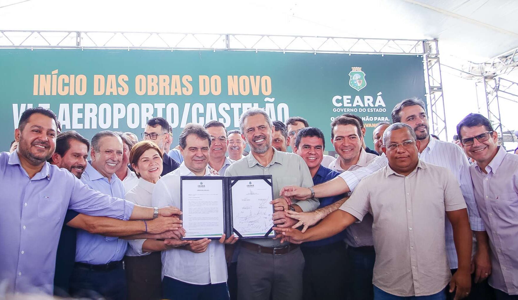 Elmano assina ordem de serviço para VLT Aeroporto-Castelão