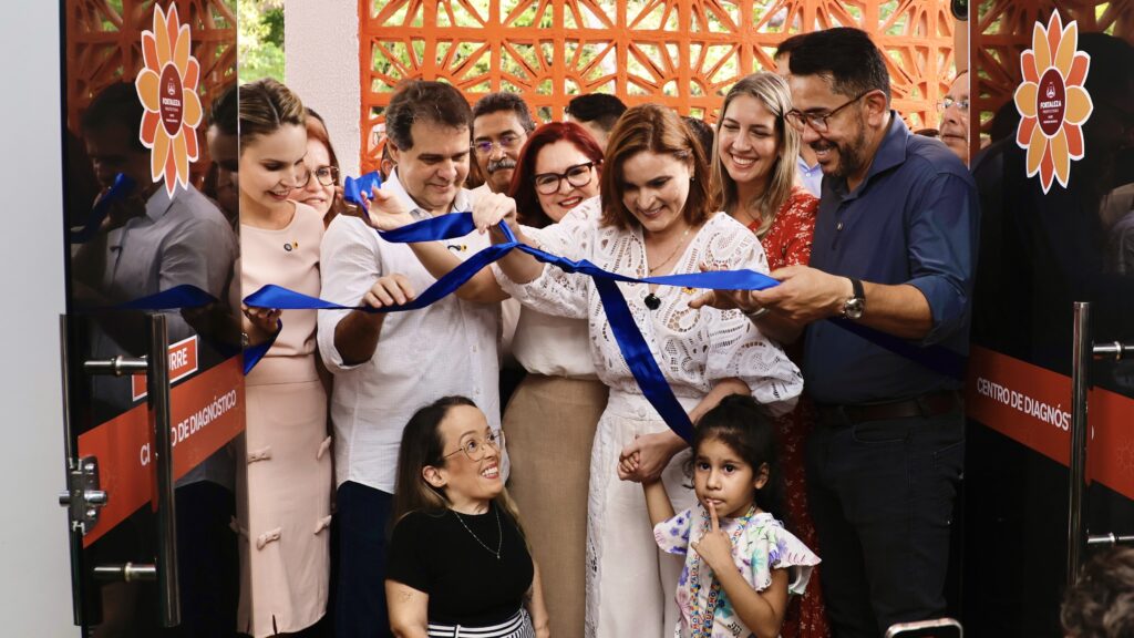 Evandro Leitão inaugura Centro de Diagnóstico Espaço Girassol em Fortaleza