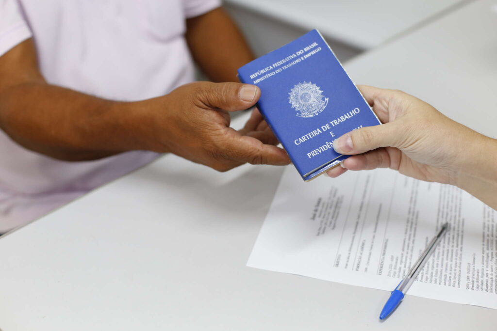 Sine de Fortaleza oferta mais de 2 mil vagas de emprego entre 1º e 7 de agosto