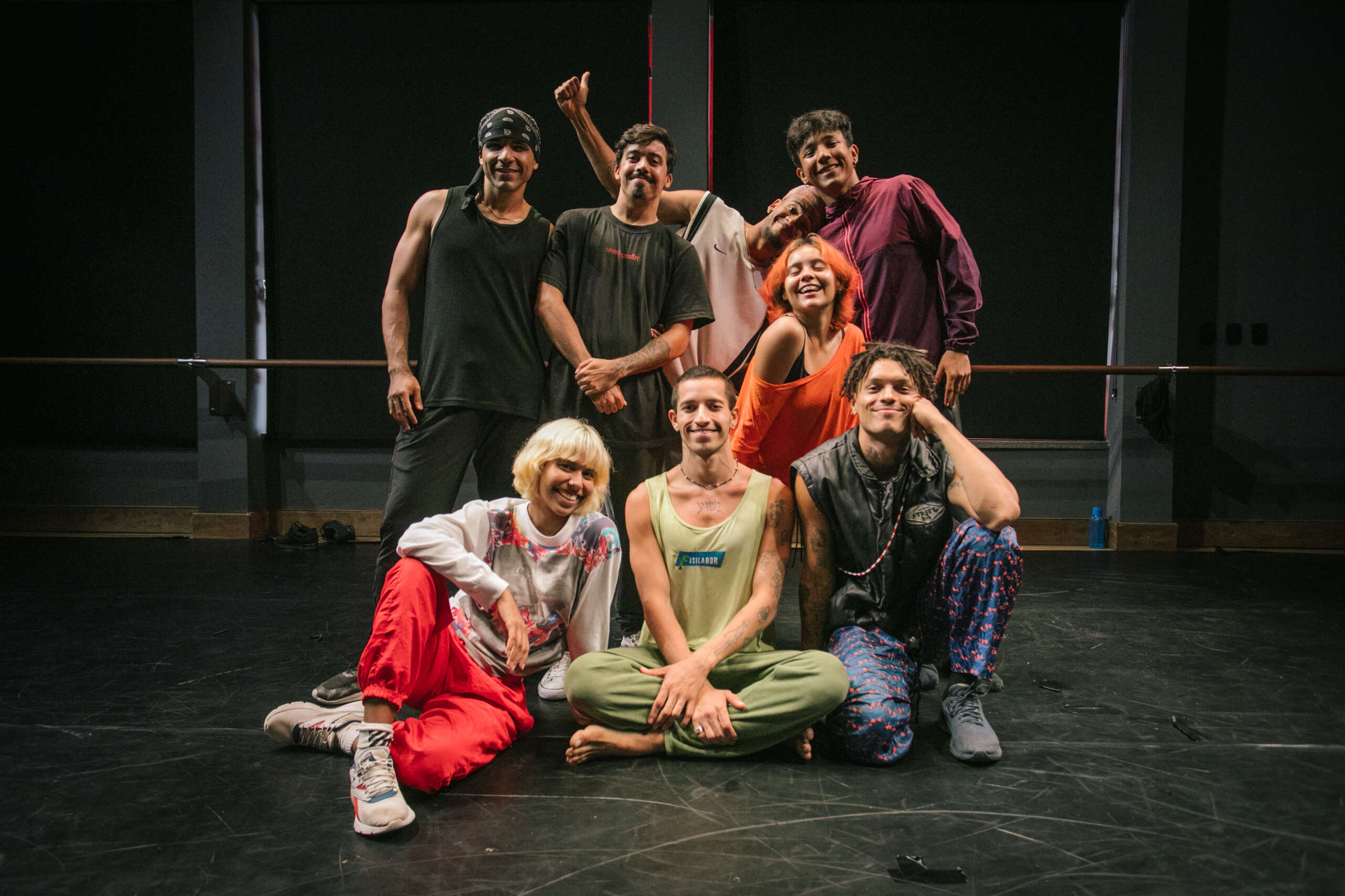 Bailarinos cearenses, formados pela Porto Iracema, levam ritmos brasileiros ao renomado Théâtre de Chaillot, na França