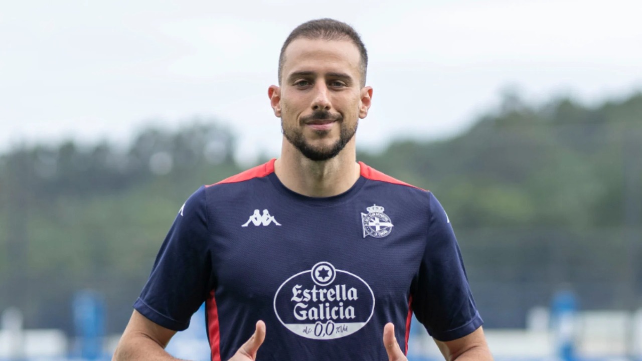 Fortaleza acerta contratação do goleiro Helton Leite, do La Coruña