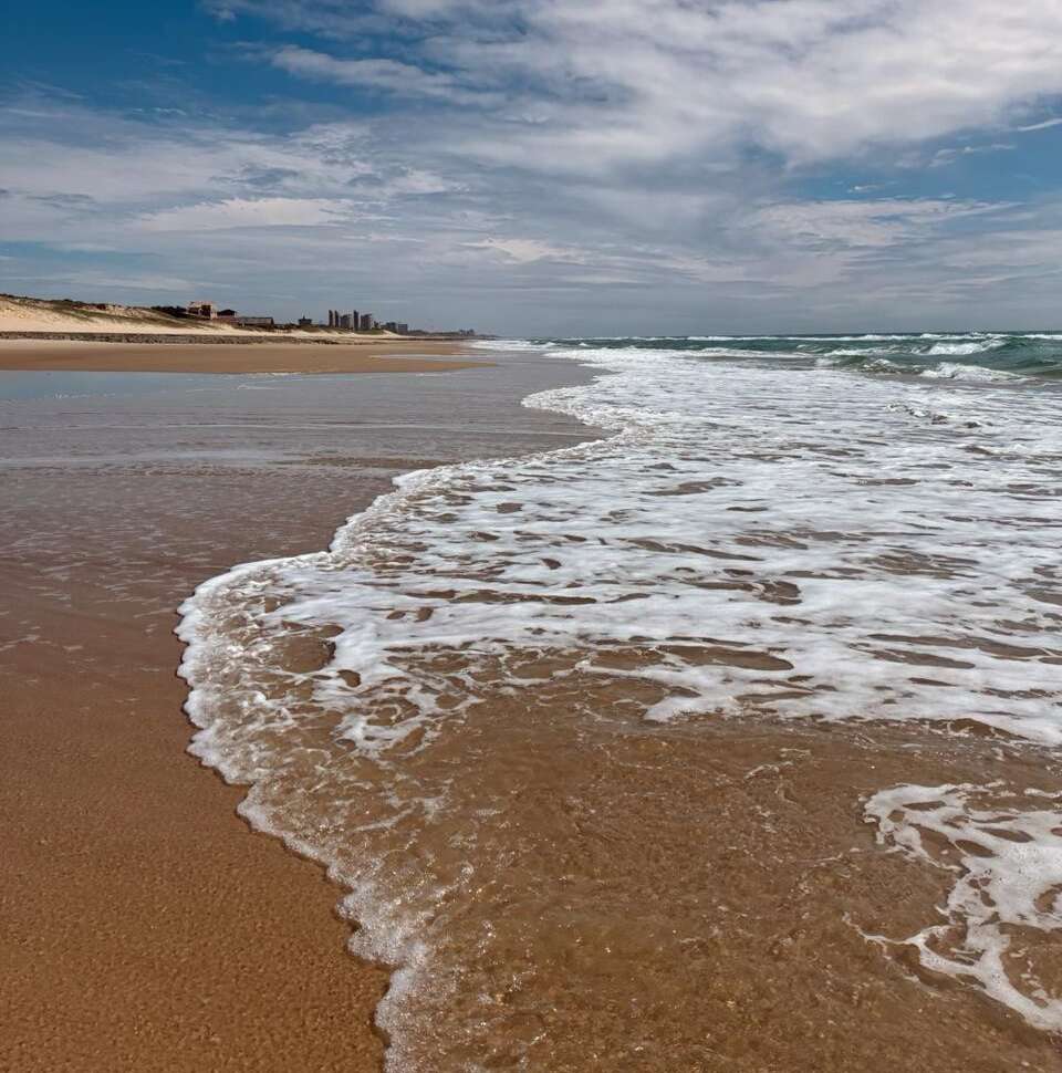 Fortaleza tem 15 trechos próprios para banho neste fim de semana