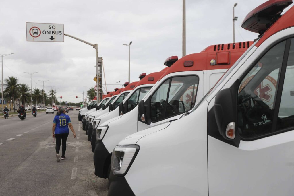 Samu Ceará recebe 25 novas ambulâncias para reforçar atendimento