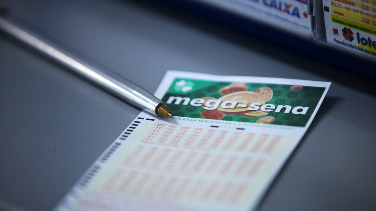 Prêmio da Mega-Sena acumula para R$ 100 milhões