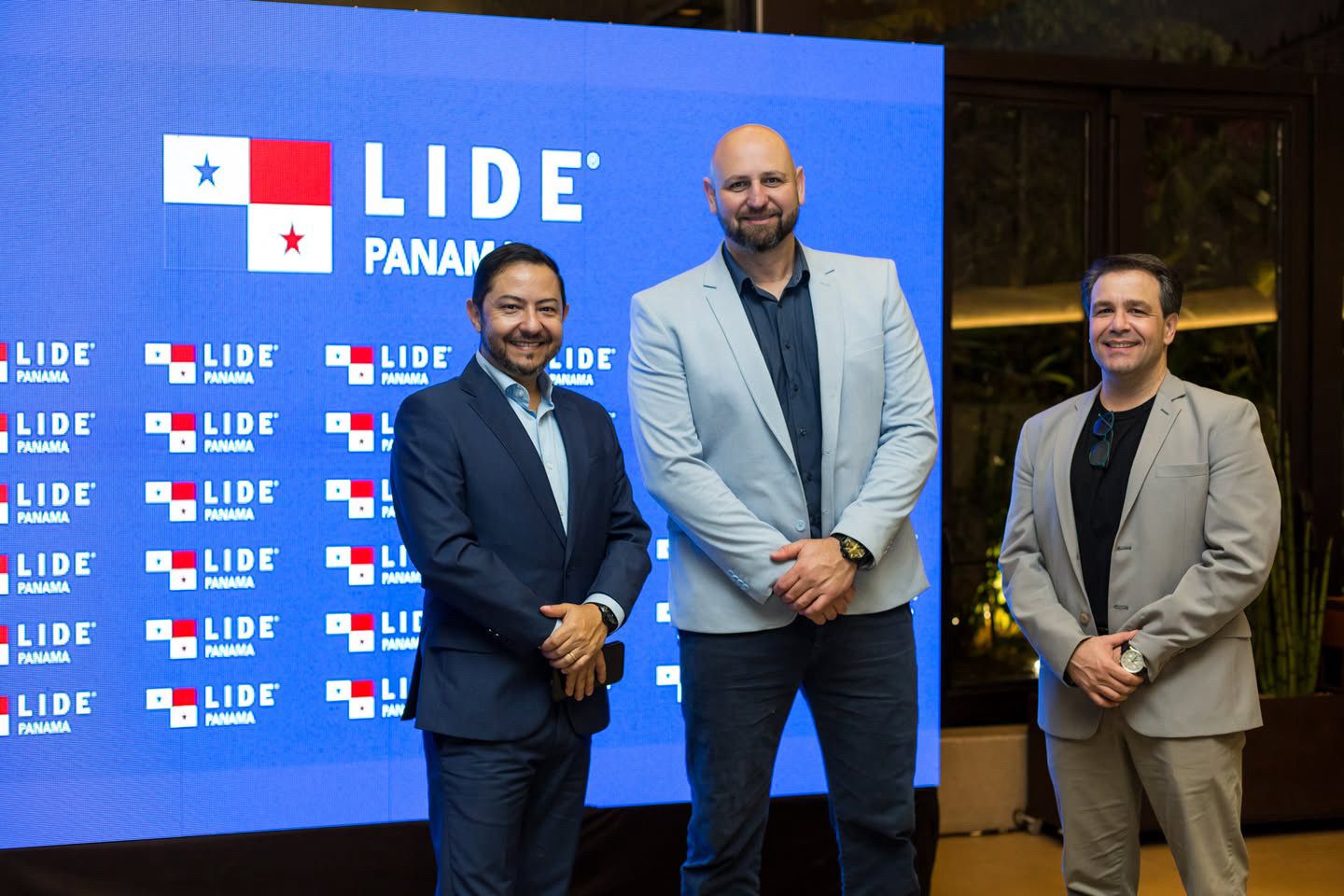 Ricardo Cattani participa de encontro do LIDE Panamá