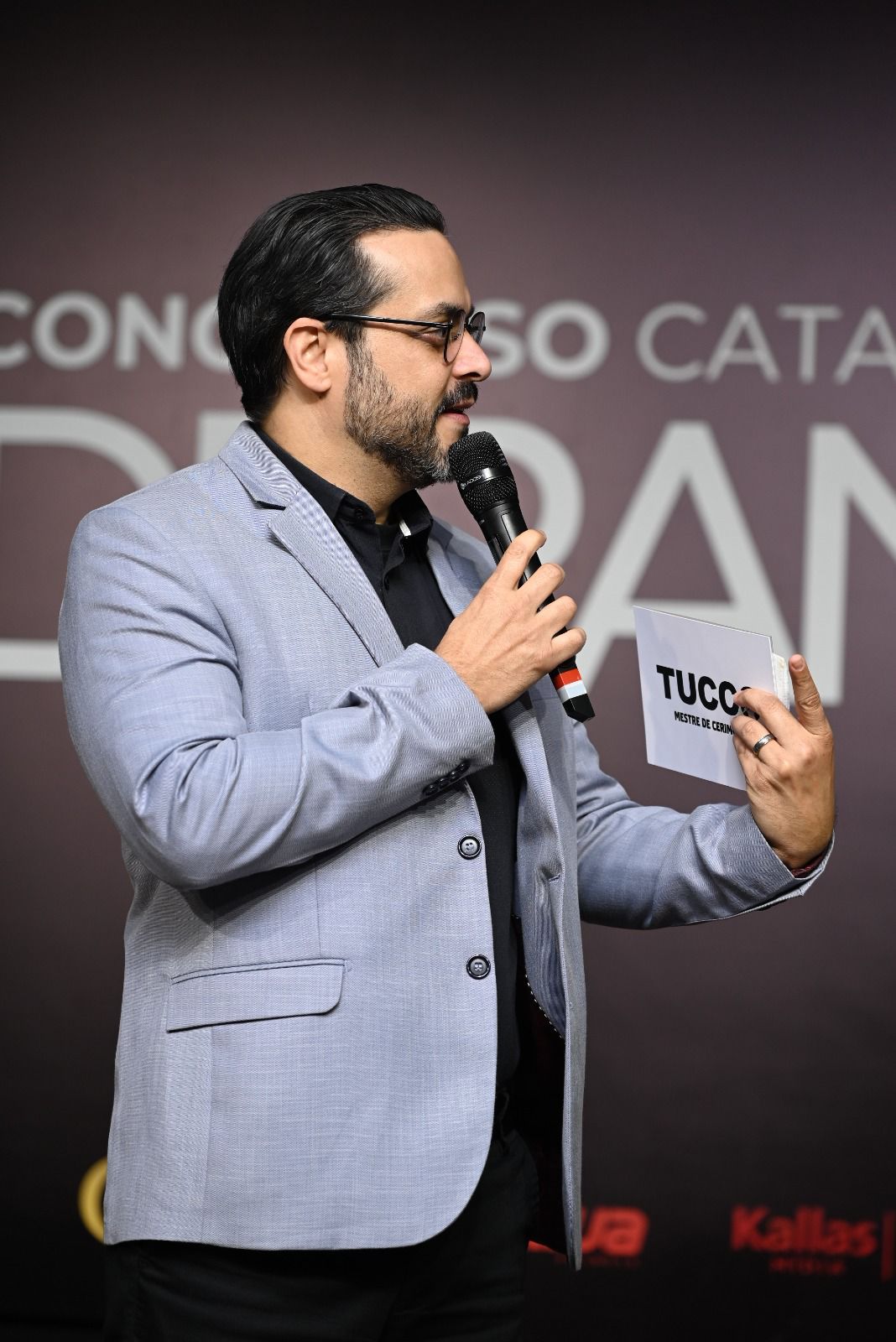 A liderança do palco: Tucco transforma o 23º Congresso Catarinense de Liderança em experiência memorável