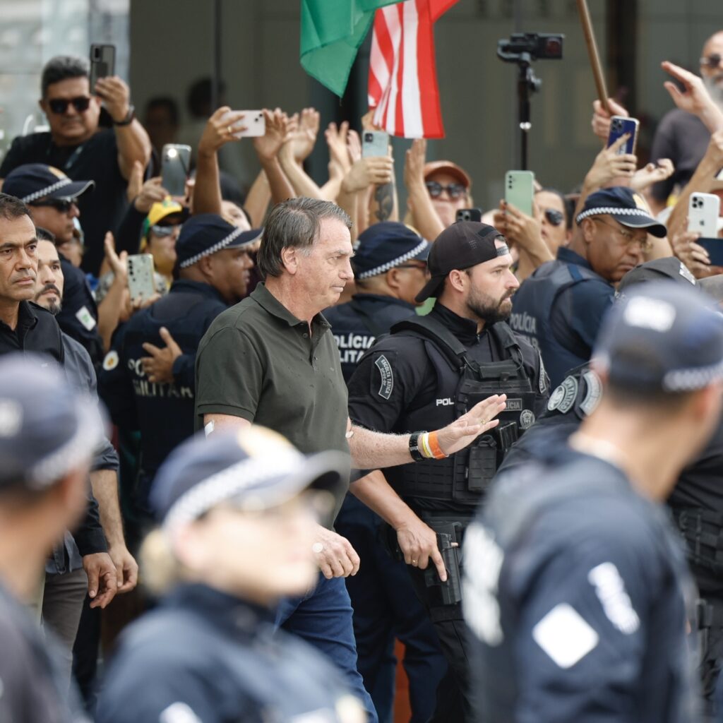 Moraes cobra explicação sobre demora de Bolsonaro em saída de hospital