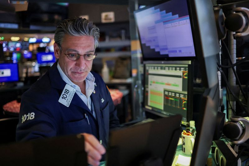 Wall Street sobe na véspera de possível paralisação do governo Trump