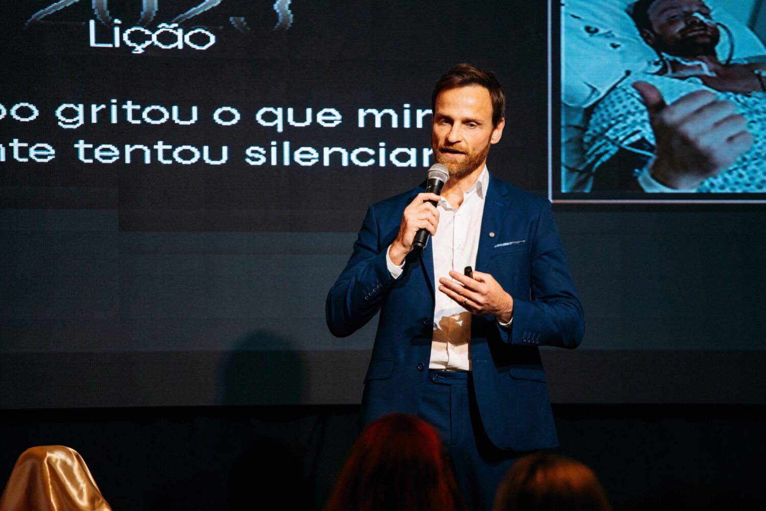 Empresário do setor de tecnologia conquista o prêmio de melhor palestra em evento de formação de palestrantes em Florianópolis Empresário do setor de tecnologia conquista o prêmio de melhor palestra em evento de formação de palestrantes em Florianópolis