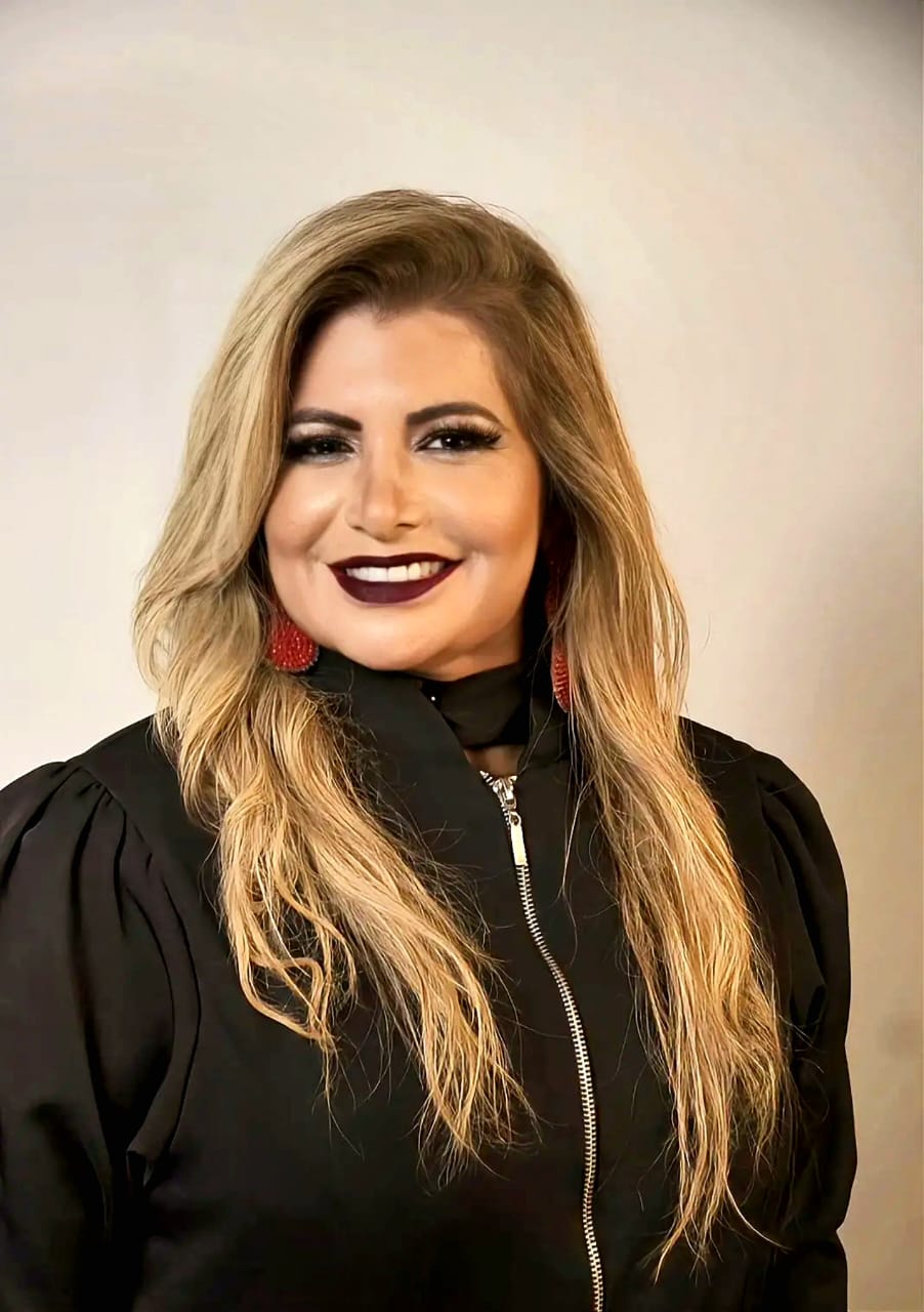 Psicóloga Marcela Amaral é premiada pela Revista Mulheres que Brilham por sua atuação em saúde mental e neurodiversidade
