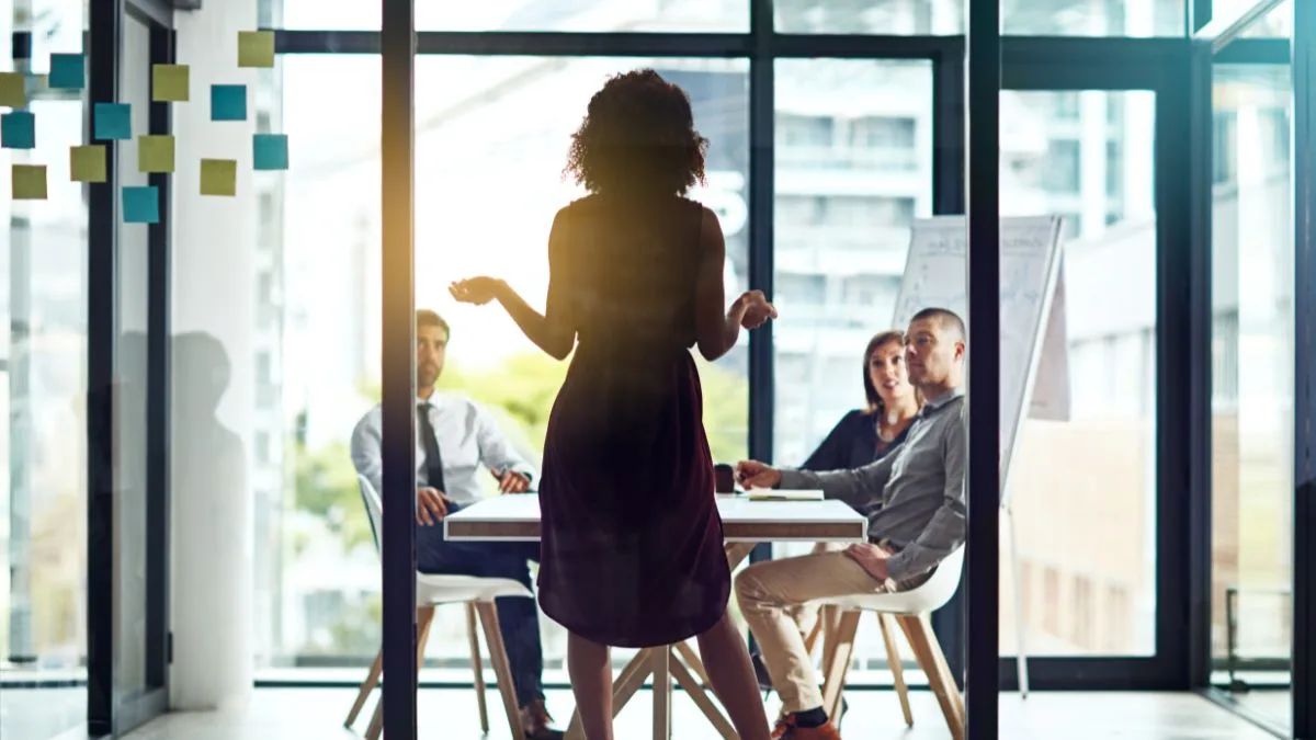 Liderança feminina e segurança digital: o impacto das mulheres na transformação tecnológica das empresas