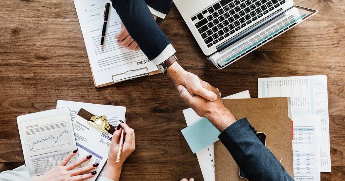 Reestruturação financeira e consultorias empresariais o novo eixo da recuperação econômica no Brasil
