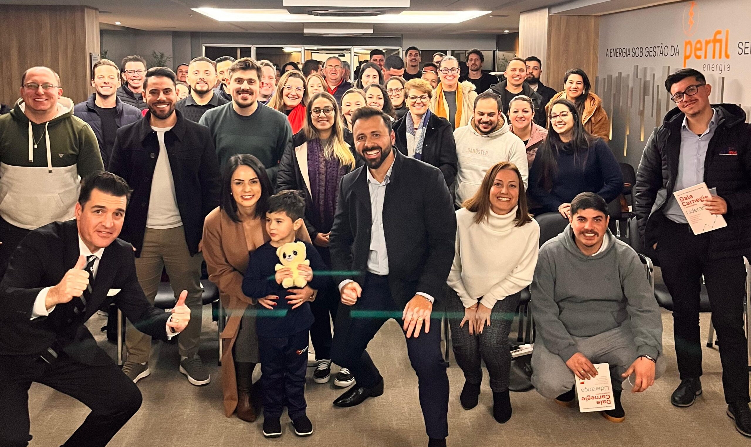 Treinamento financeiro de Ederson De Dordi reúne mais de 70 empresários em Caxias do Sul, RS Treinamento financeiro de Ederson De Dordi reúne mais de 70 empresários em Caxias do Sul, RS
