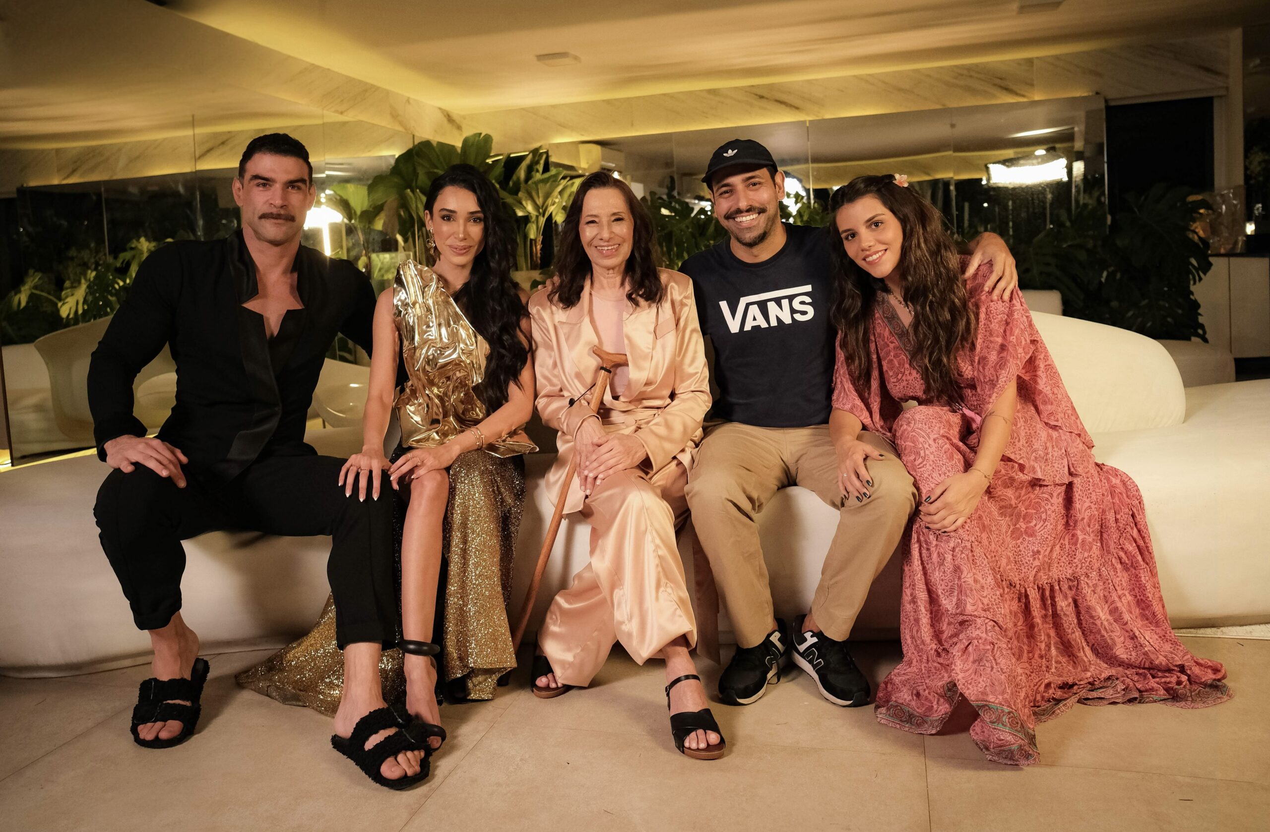 “Mais Que Um Look” estreia unindo moda, autoestima e transformação em parceria com INCODE e TV Léo Dias