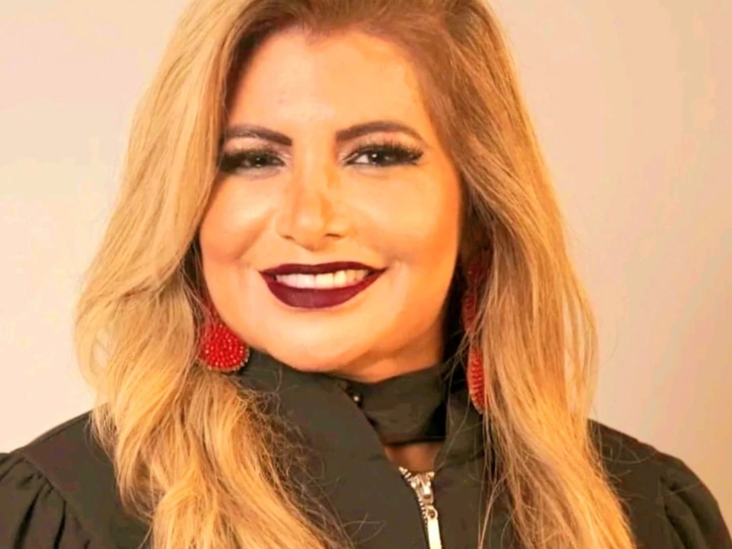 Psicóloga Marcela Amaral ganha destaque ao explicar a dor silenciosa que molda comportamentos e decisões