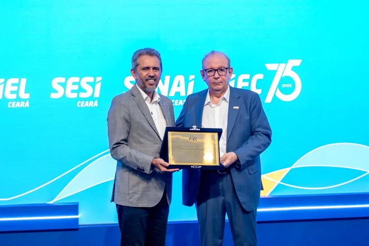 Coluna Sociedade – Segunda Feira dia 15 de Dezembro de 2025 