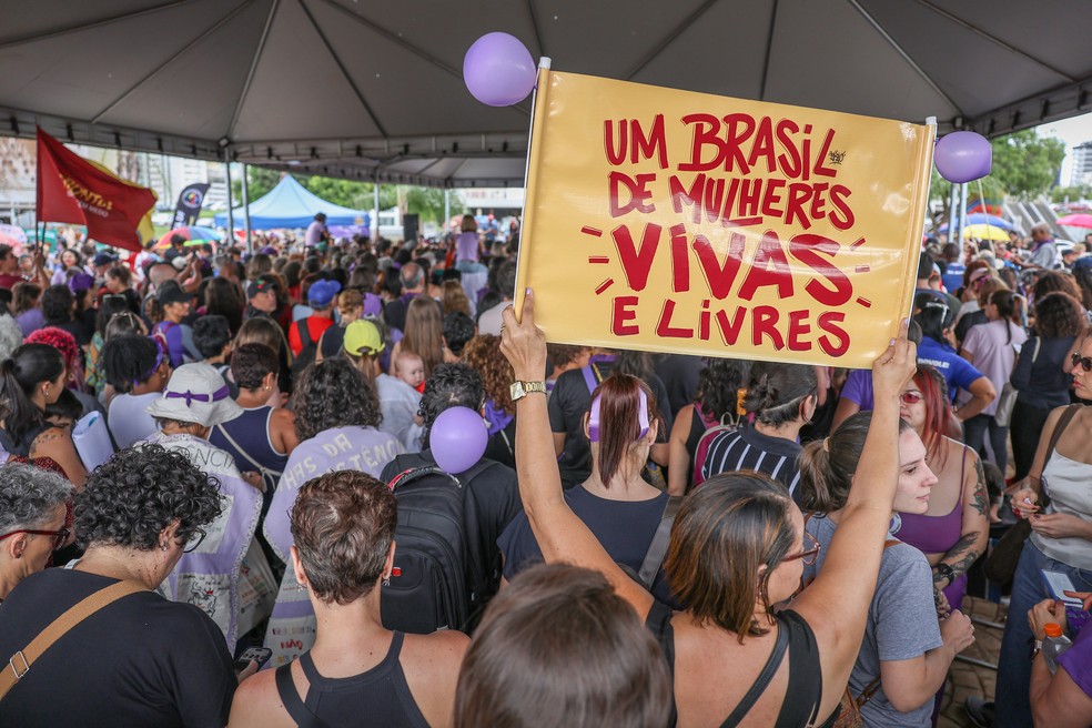 Com presença de Janja, manifestações pelo país denunciam aumento de casos de feminicídio | Política
