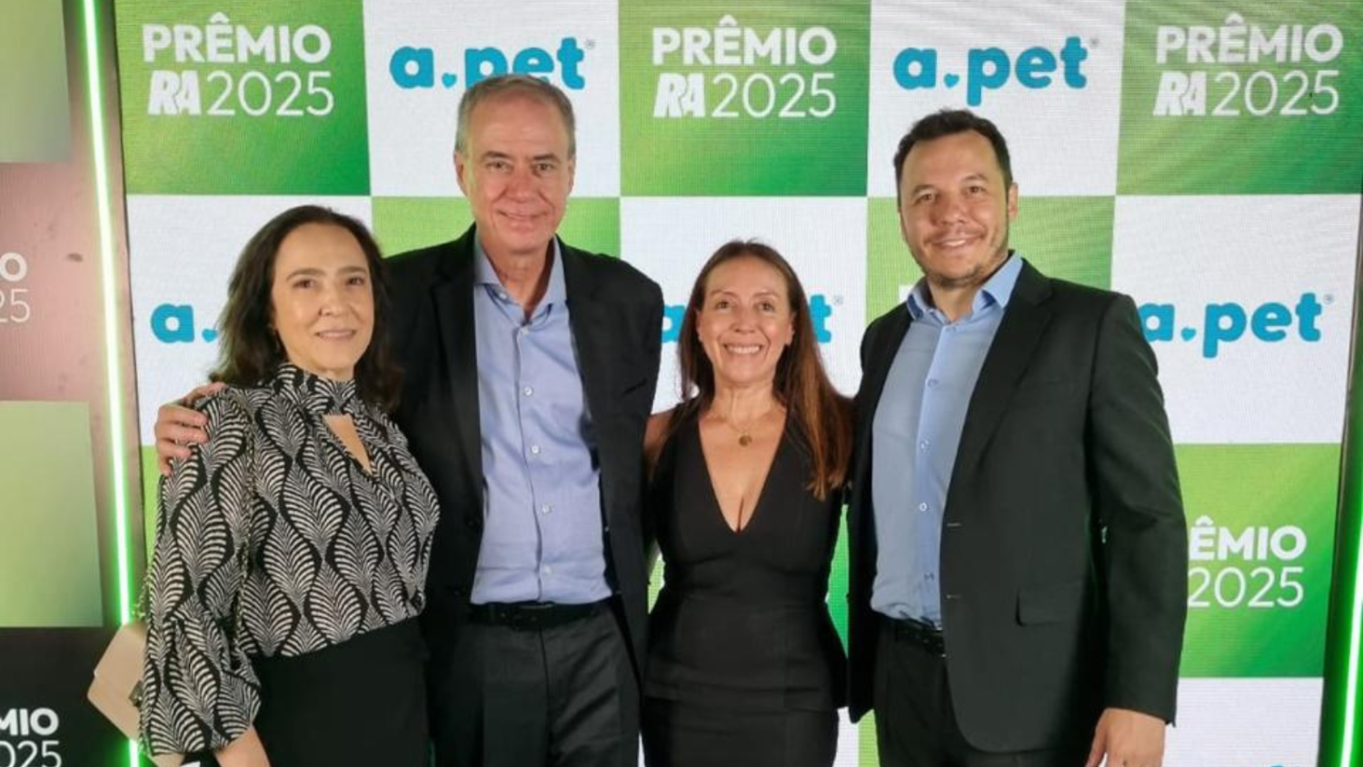 Prêmio Reclame AQUI 2025 reconhece empresas que priorizam a transparência junto ao consumidor