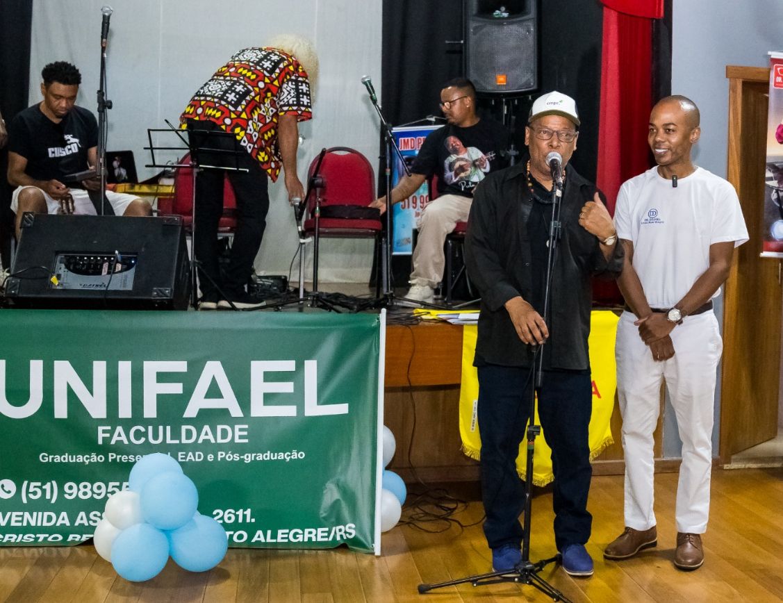 Confraternização de fim de ano em Porto Alegre une saúde integrativa, cultura e relações humanas