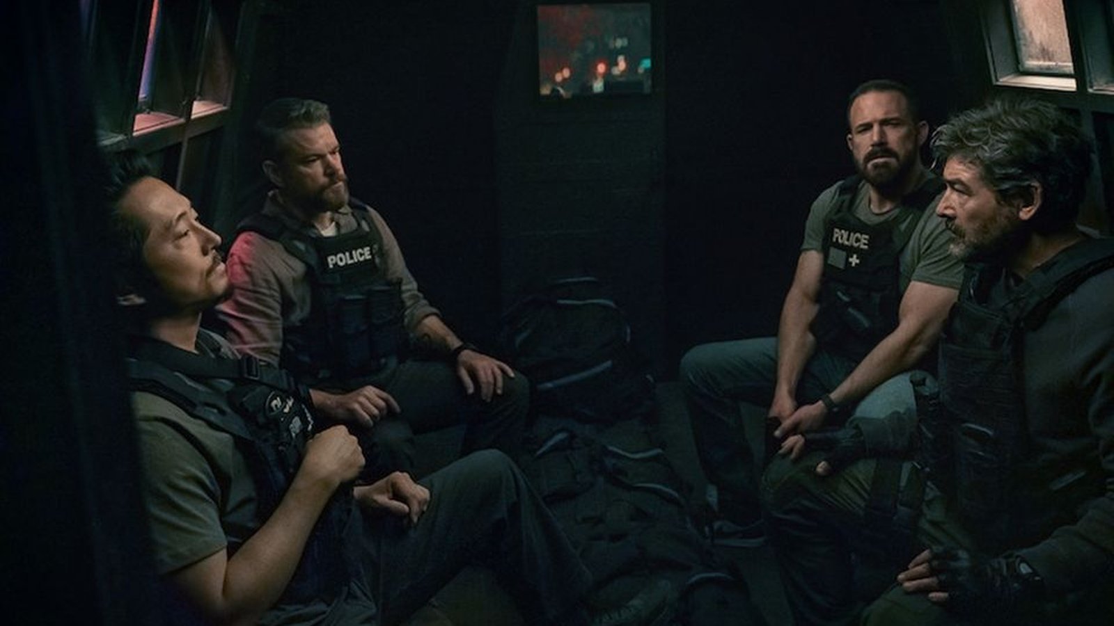 Final explicado de Dinheiro Suspeito: quem é o traidor no filme da Netflix?