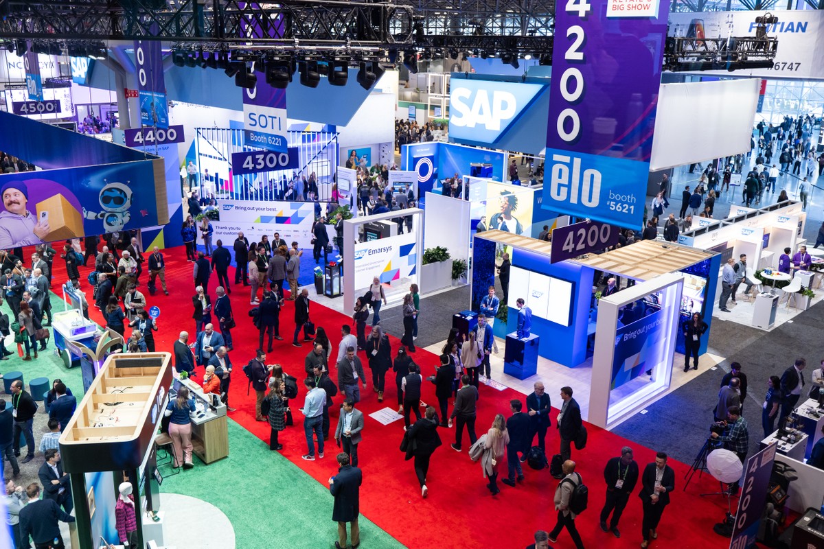 Feira global de varejo começa com brasileiros em massa e IA na prateleira | Empresas