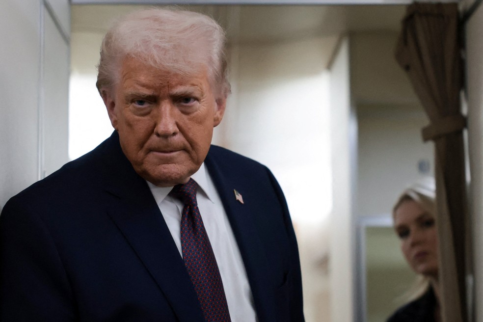 Trump afirma que aumentará tarifa global de 10% para 15% | Mundo