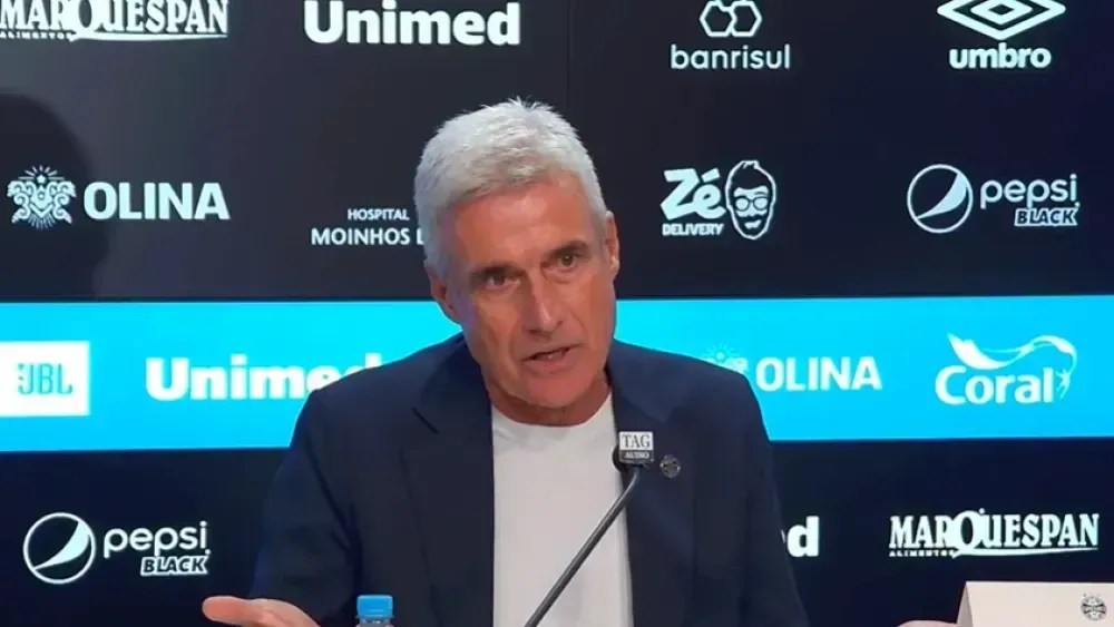 Presidente do Grêmio projeta títulos e se derrete por Luís Castro