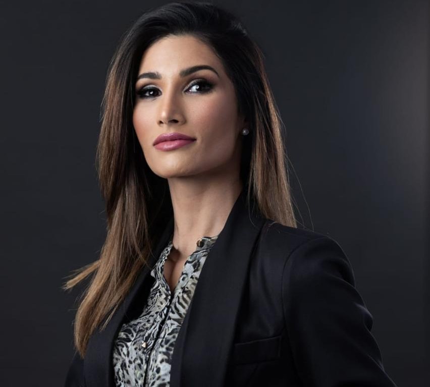 Anna Lourensetti é destaque na Forbes Latina por influência estratégica nos bastidores