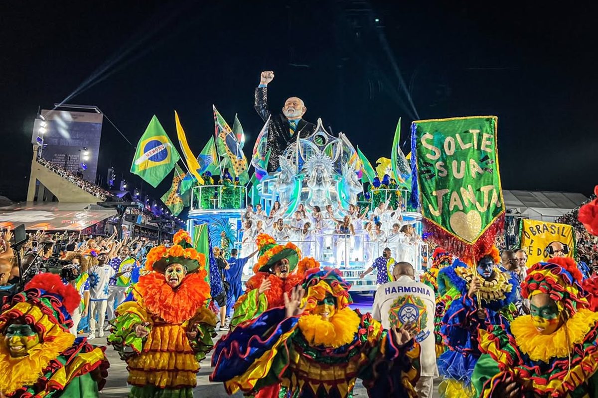 Enredo sobre Lula no Carnaval movimenta pré-campanha e inflama oposição
