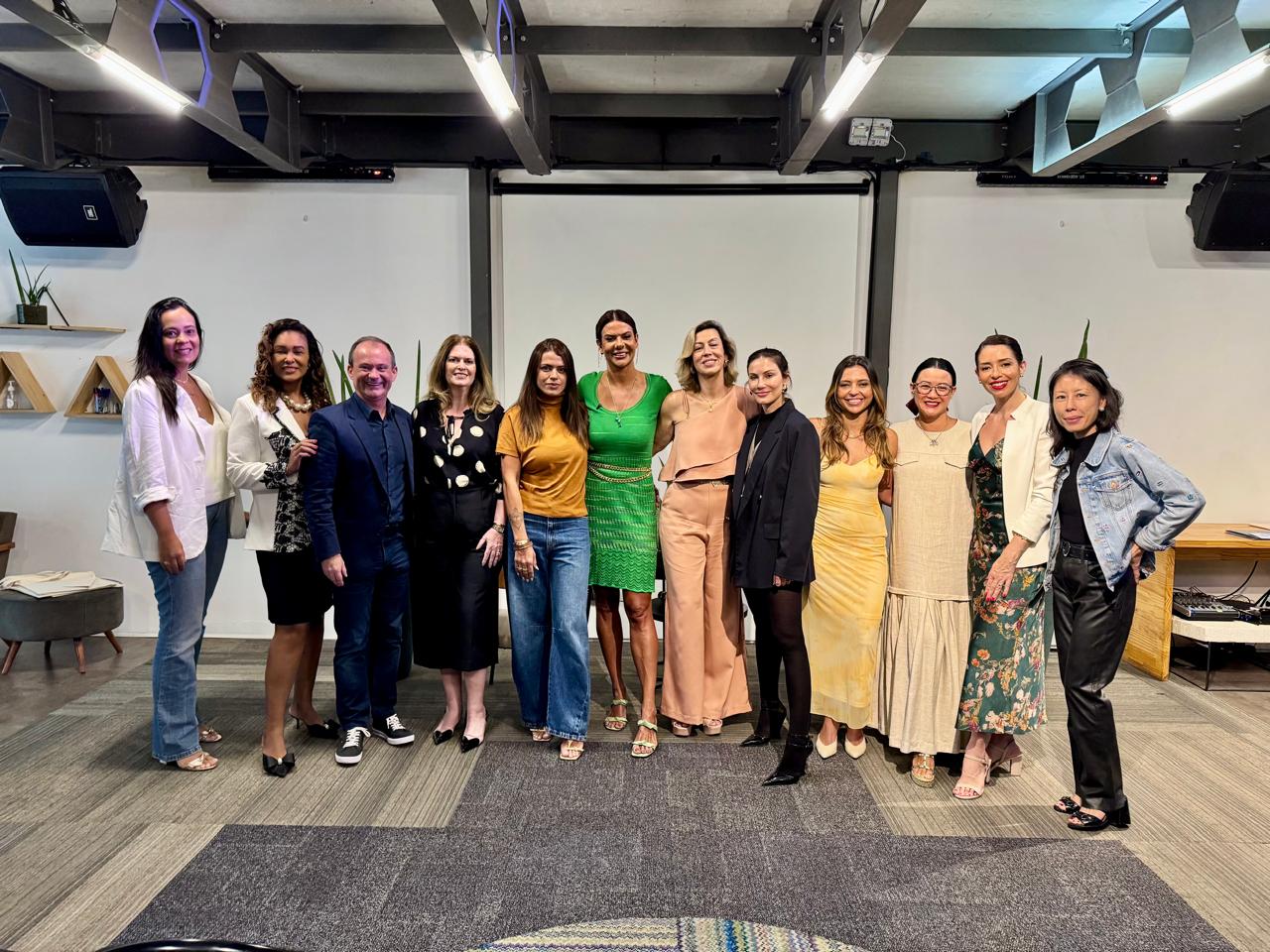Elaine Pádua lança o programa “Maternidade de Ouro” em clima de celebração, propósito e grandes histórias femininas